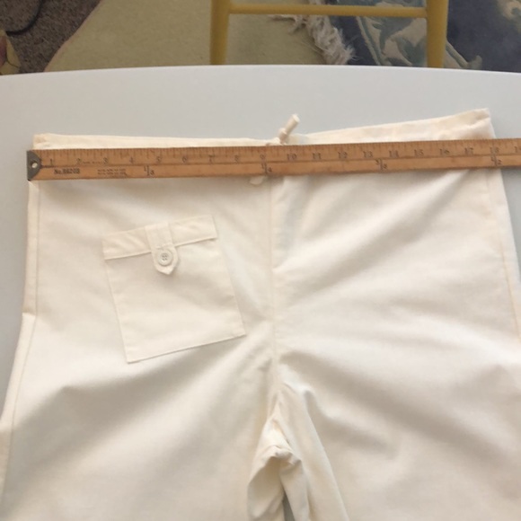 White pantss - Picture 5 of 10